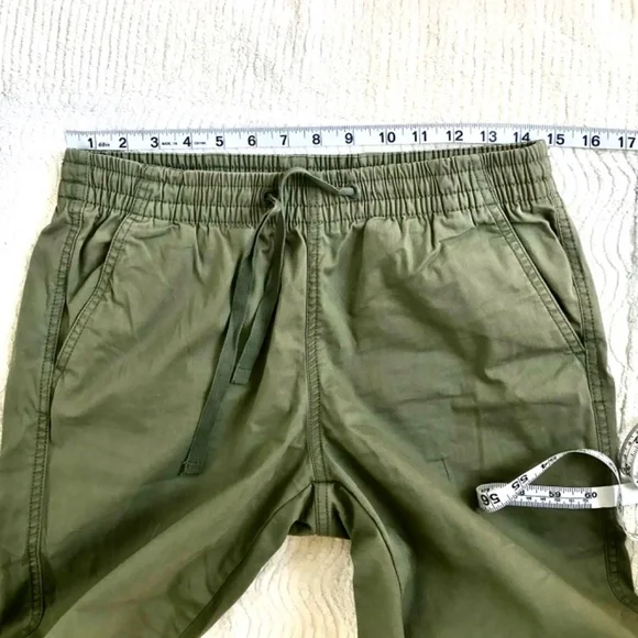 L.L.Bean Olive Green Chino Pant - Picture 5 of 9